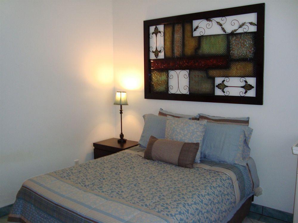 The Pershing Suites Γουεστ Παλμ Μπιτς Εξωτερικό φωτογραφία